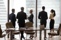 ⚠️AI高风险专业包罗：经济学（AIOE：1.26）、取