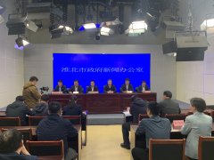 正在让一线员工、办理人员及社会成为智能时代